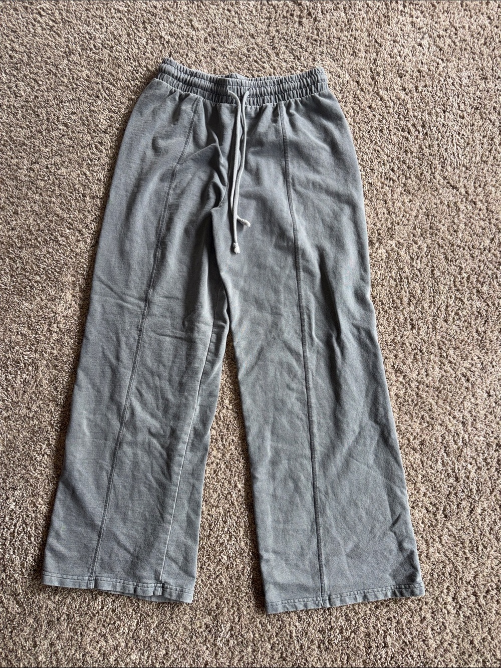 Lazy Sunday wide leg high waisted sweatpants size small